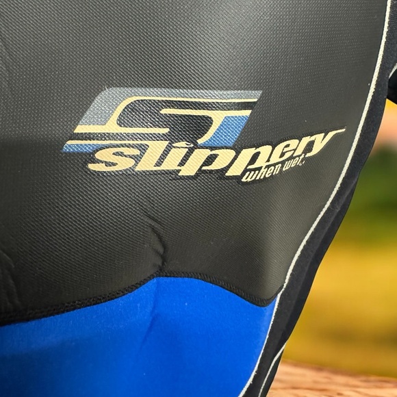 Slippery When Wet Suit Adult Large - Picture 4 of 12